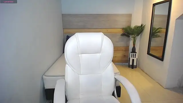 Snapshot of liseth_fox chatting on February 2025 07:41:02 PM liseth fox online show from February 2025 07:41:02 PM