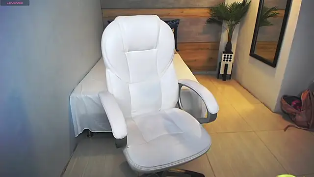 Snapshot of liseth_fox chatting on February 2025 01:55:01 AM liseth fox online show from February 2025 01:55:01 AM