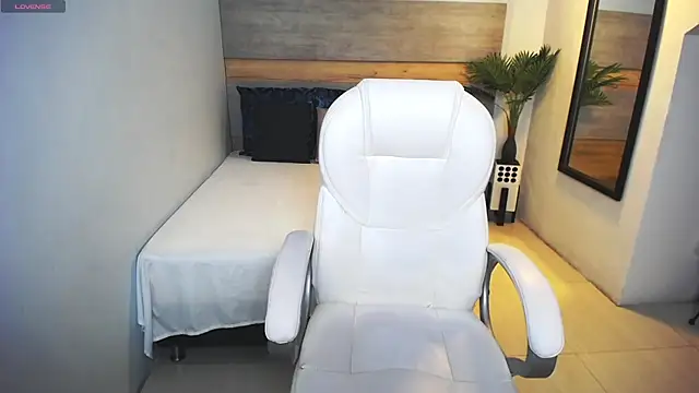 Snapshot of liseth_fox chatting on February 2025 11:26:01 PM liseth fox online show from February 2025 11:26:01 PM