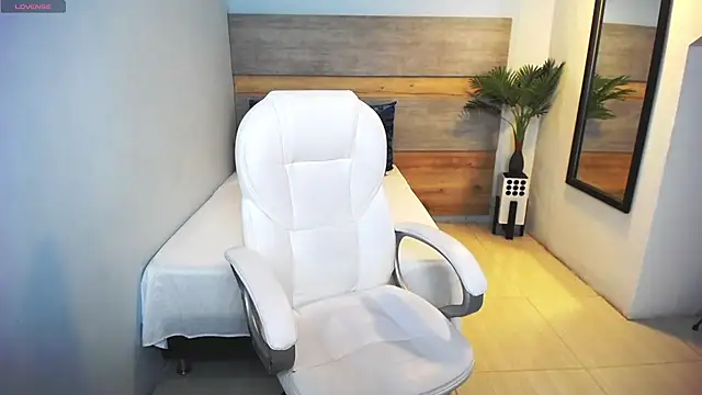 Snapshot of liseth_fox chatting on March 2025 06:00:02 PM liseth fox online show from March 2025 06:00:02 PM