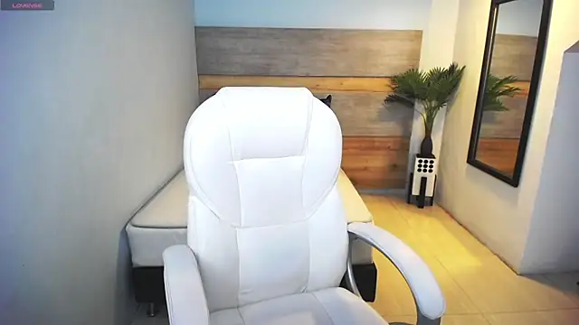 Snapshot of liseth_fox chatting on March 2025 08:31:02 PM liseth fox online show from March 2025 08:31:02 PM