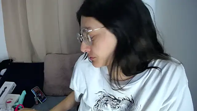 lessliee22  online show from March 2026 08:26:33 AM