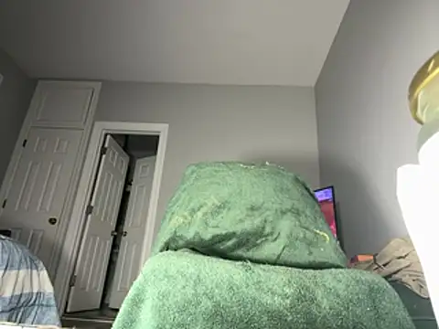 ChiRaqb8 online show from March 2026 02:06:02 AM