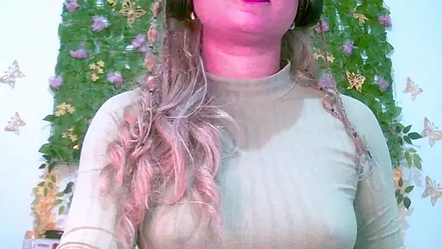 Crysrus online show from May 2026 12:38:01 AM