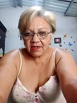 Madrastrahot69 online show from October 2025 09:35:02 PM