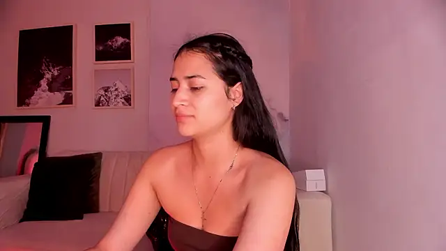 lara madisson online show from February 2026 05:14:02 AM