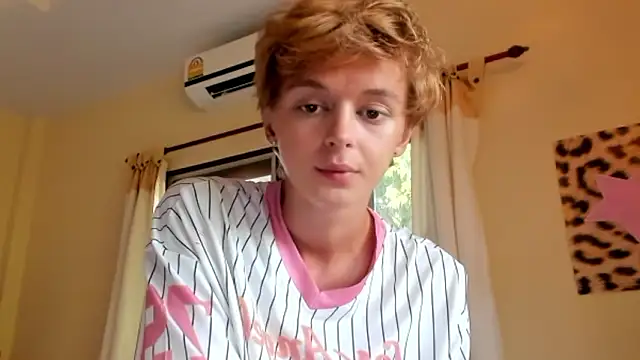 Snapshot of agelandreww chatting on February 2026 07:17:01 AM agelandreww online show from February 2026 07:17:01 AM