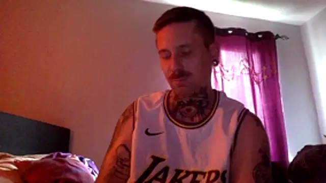 Snapshot of Schabernack1990 chatting on November 2025 07:43:02 AM Schabernack1990 online show from November 2025 07:43:02 AM