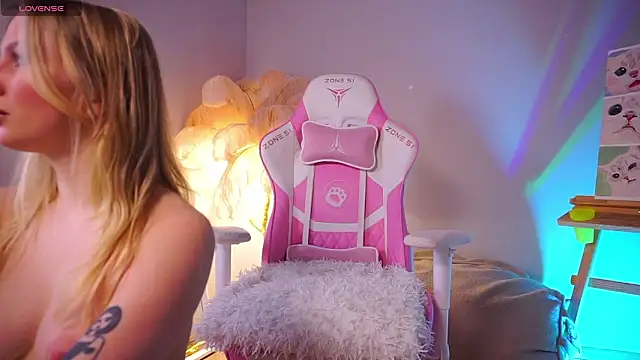 AnnLevine online show from February 2026 01:27:02 PM