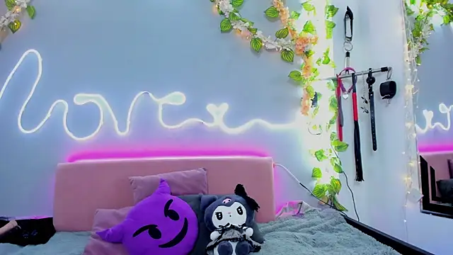 YouliteSllut2 online show from January 2025 08:46:02 PM