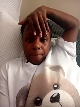 Snapshot of Miss_Amani chatting on October 2025 12:06:02 PM Miss Amani online show from October 2025 12:06:02 PM