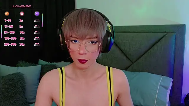Snapshot of Sammy_Russell chatting on October 2025 06:44:01 AM Sammy Russell online show from October 2025 06:44:01 AM
