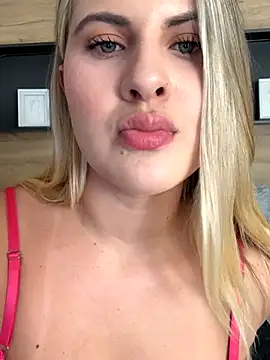 EmiilyAdams  online show from December 2025 09:33:02 PM