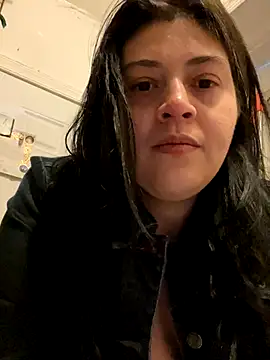 kriztal pretty online show from November 2025 06:27:01 AM