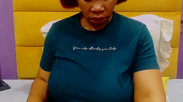 YELLOWBUSTYMELLONS online show from September 2025 05:29:01 AM