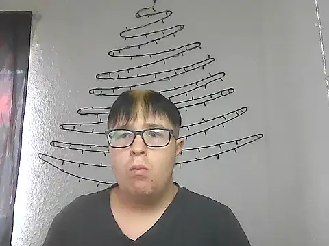 bisexualboy05 online show from November 2025 08:35:02 AM