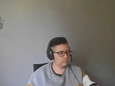 bisexualboy05 online show from March 2026 11:16:01 AM