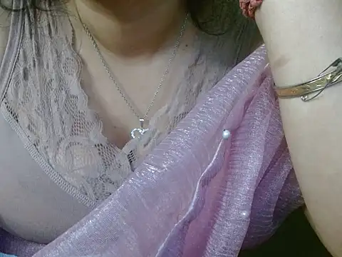 LOVERIAKOL online show from February 2026 06:15:02 PM