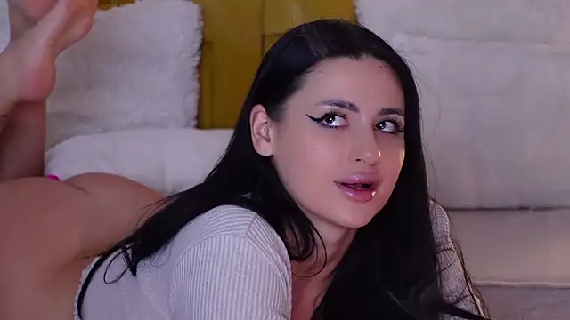 RanyaHermes online show from November 2025 10:48:01 PM