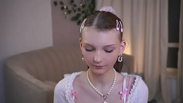 CindyGarrison online show from April 2026 10:54:02 PM