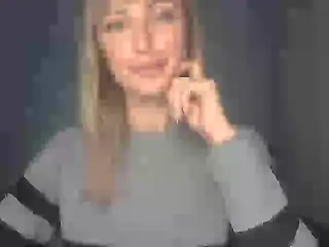 Snapshot of EffectMaya chatting on November 2025 05:01:02 PM EffectMaya online show from November 2025 05:01:02 PM