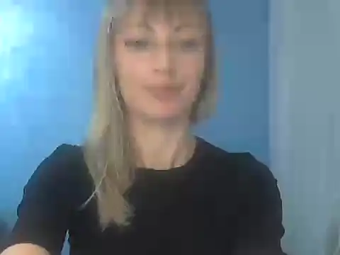 Snapshot of EffectMaya chatting on November 2025 07:15:01 PM EffectMaya online show from November 2025 07:15:01 PM