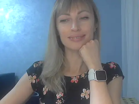 Snapshot of EffectMaya chatting on November 2025 04:18:02 PM EffectMaya online show from November 2025 04:18:02 PM