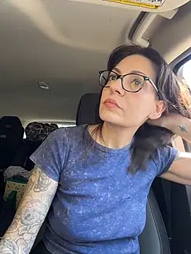 BeautifulMesss online show from March 2026 05:27:02 PM