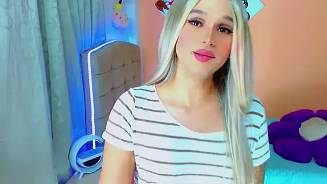 TaylorMon online show from November 2025 01:17:01 AM