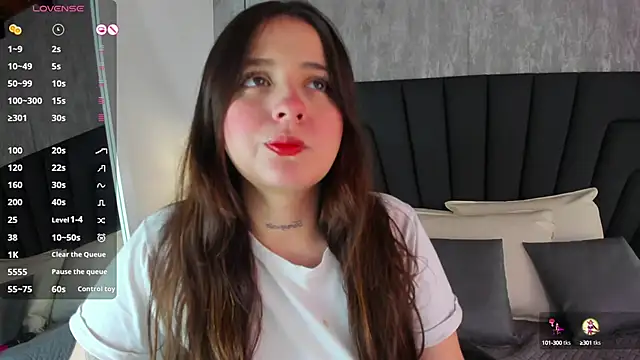 Sabrina Lennox online show from February 2025 07:58:01 PM