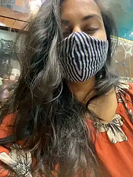 Snapshot of HaaniKaur chatting on January 2025 05:20:01 PM HaaniKaur online show from January 2025 05:20:01 PM