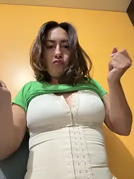 Snapshot of xLadyScarlettx chatting on October 2025 02:36:02 AM xLadyScarlettx online show from October 2025 02:36:02 AM
