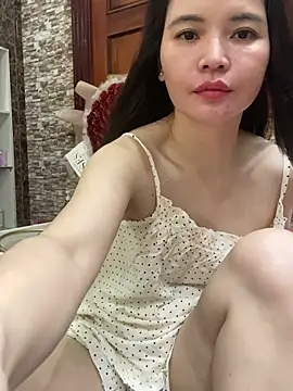 Snapshot of LiLi-Kirix99 chatting on July 2026 07:01:02 AM LiLi-Kirix99 online show from July 2026 07:01:02 AM