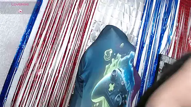 SweetAlmaa online show from October 2025 01:39:01 PM