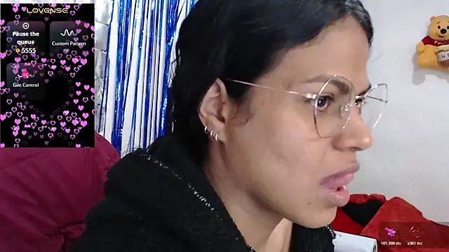 SweetAlmaa online show from October 2025 10:30:01 AM