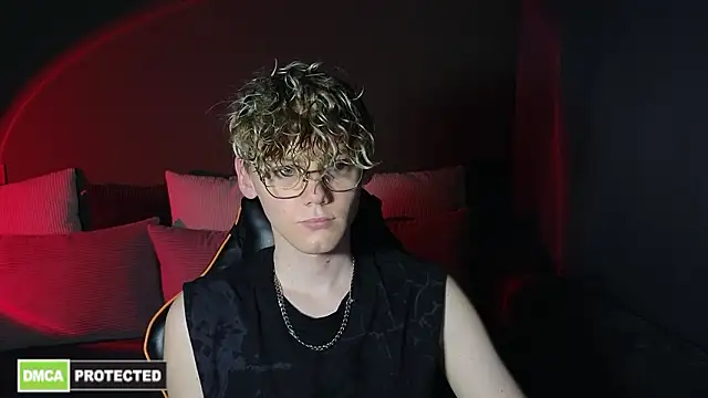 Keytaro online show from March 2026 02:51:01 PM