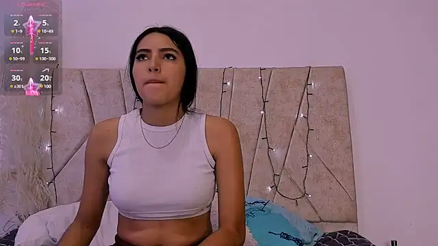 Snapshot of Kaela18 chatting on December 2024 12:59:02 PM Kaela18 online show from December 2024 12:59:02 PM