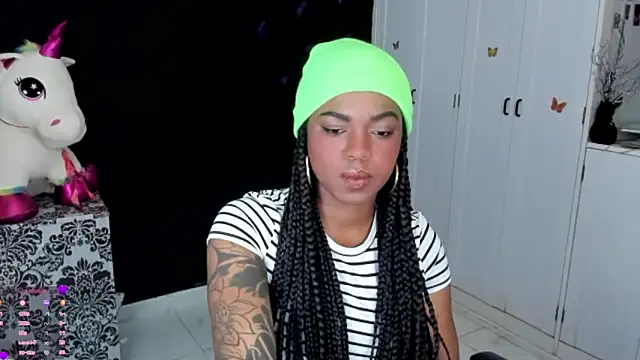 Marce 22 online show from November 2025 03:51:01 AM