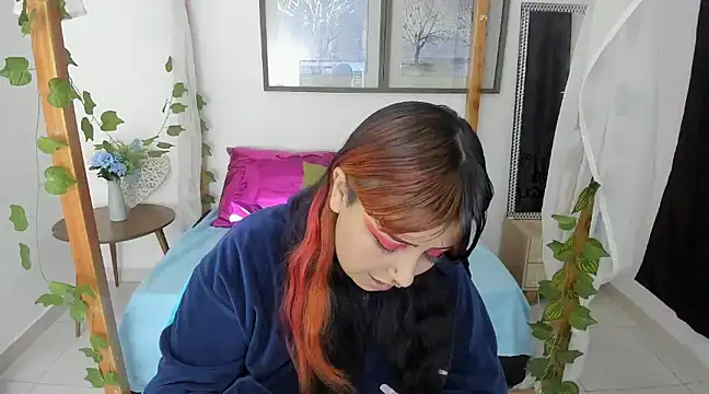 lussyevans24 online show from February 2025 04:26:02 AM