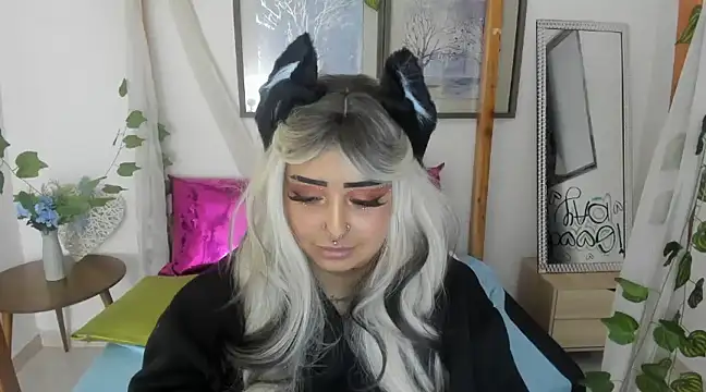 lussyevans24 online show from February 2025 07:02:02 AM