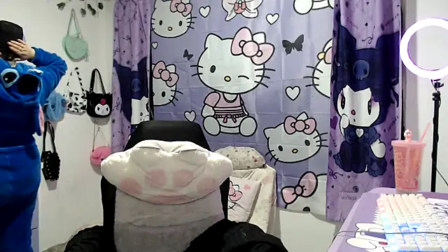 lussyevans24 online show from November 2025 03:45:01 AM