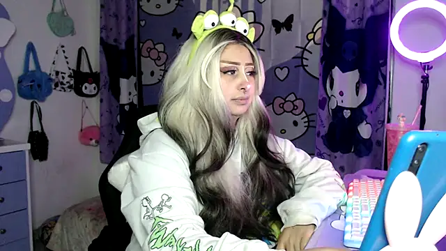 lussyevans24 online show from November 2025 03:50:02 AM