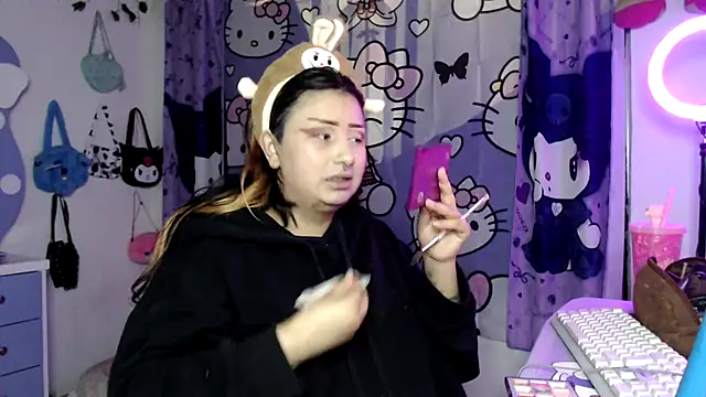 lussyevans24 online show from November 2025 05:10:01 AM