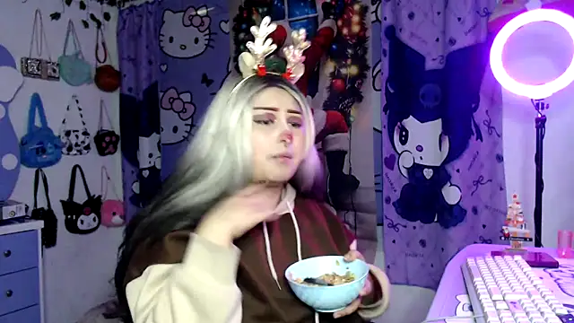 lussyevans24 online show from December 2025 03:33:02 AM