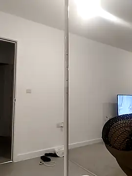 Cinderella Jewels  online show from April 2026 08:17:01 PM