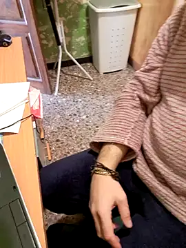 Snapshot of Escondido52 chatting on March 2025 12:24:01 PM Escondido52 online show from March 2025 12:24:01 PM