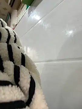 Snapshot of Asia-Melody chatting on February 2025 12:27:02 AM Asia-Melody online show from February 2025 12:27:02 AM