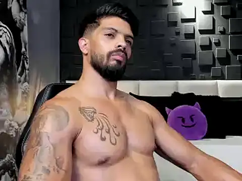 DannSaenz online show from January 2025 01:22:01 AM
