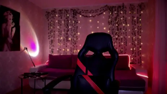 AllisonBlack  online show from April 2026 07:44:02 PM