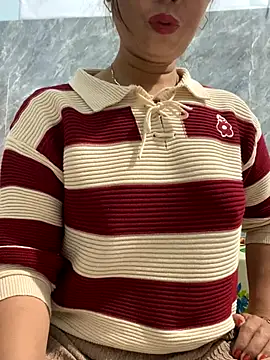 Linaannn online show from November 2025 11:48:02 PM